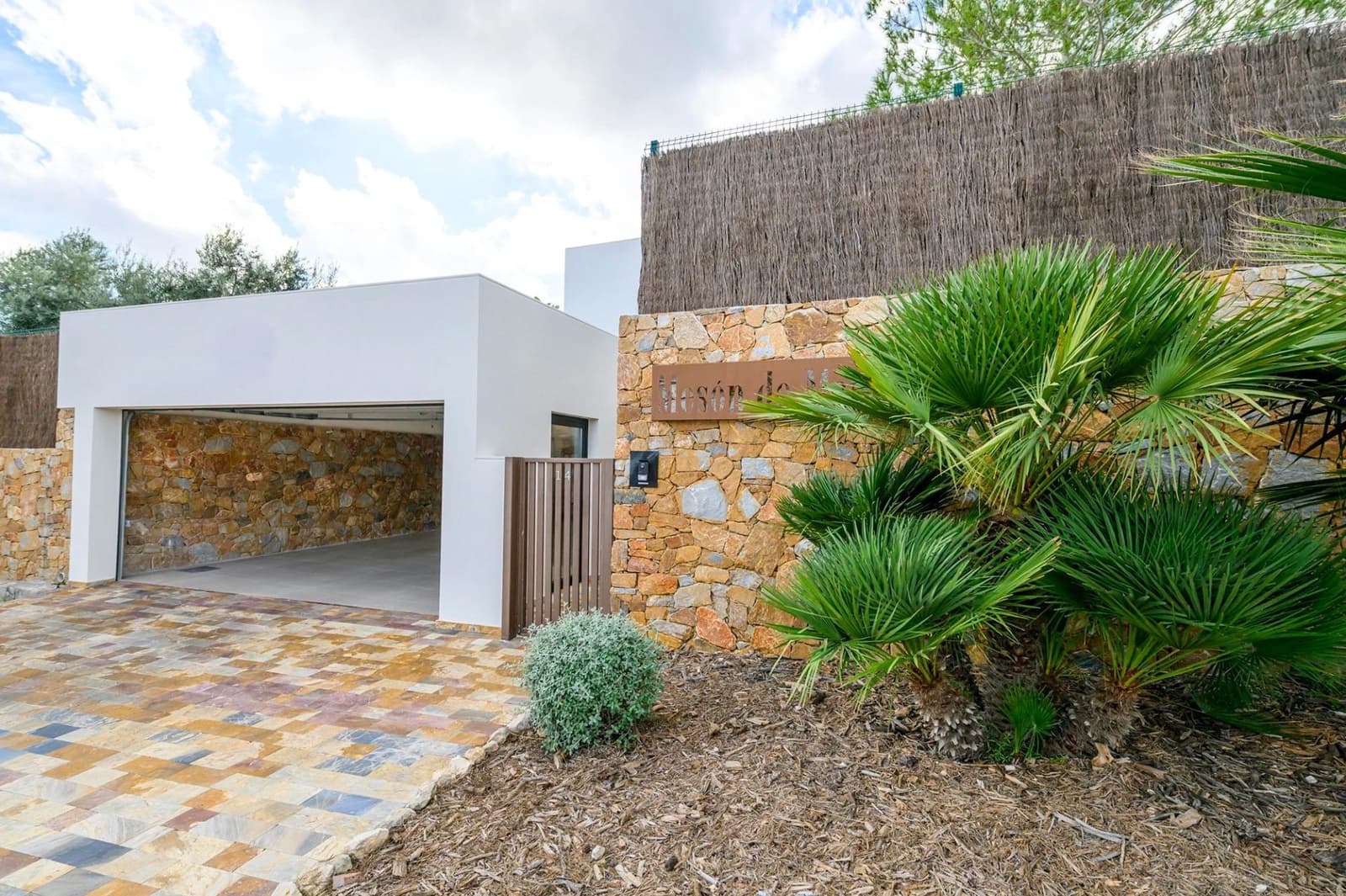 3 slaapkamer Villa te koop in Las Colinas Golf met zwembad - € 1.790.000 (Ref: 10085128)