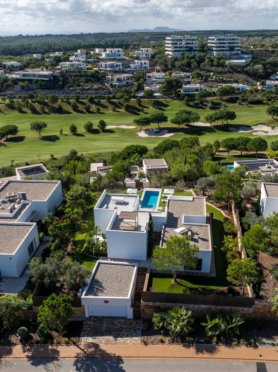 3 slaapkamer Villa te koop in Las Colinas Golf met zwembad - € 1.790.000 (Ref: 10085128)