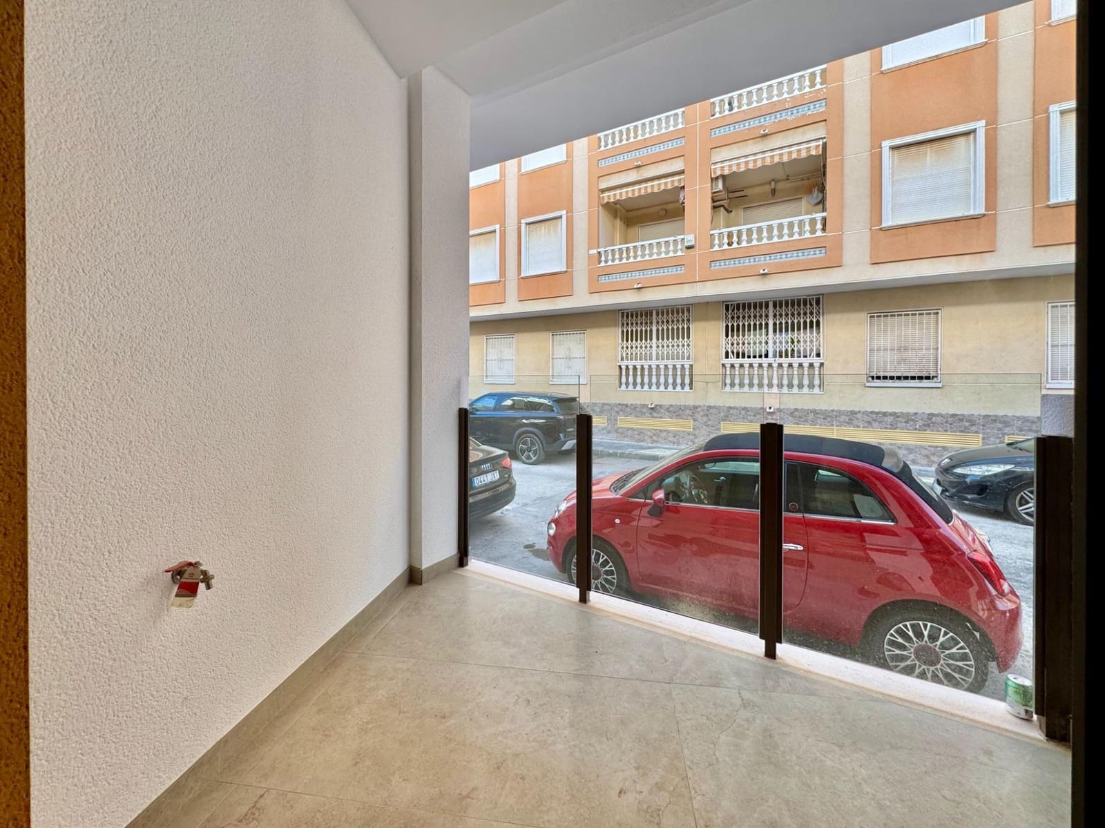 2 slaapkamer Appartement te koop in Torrevieja met zwembad - € 250.000 (Ref: 10085130)
