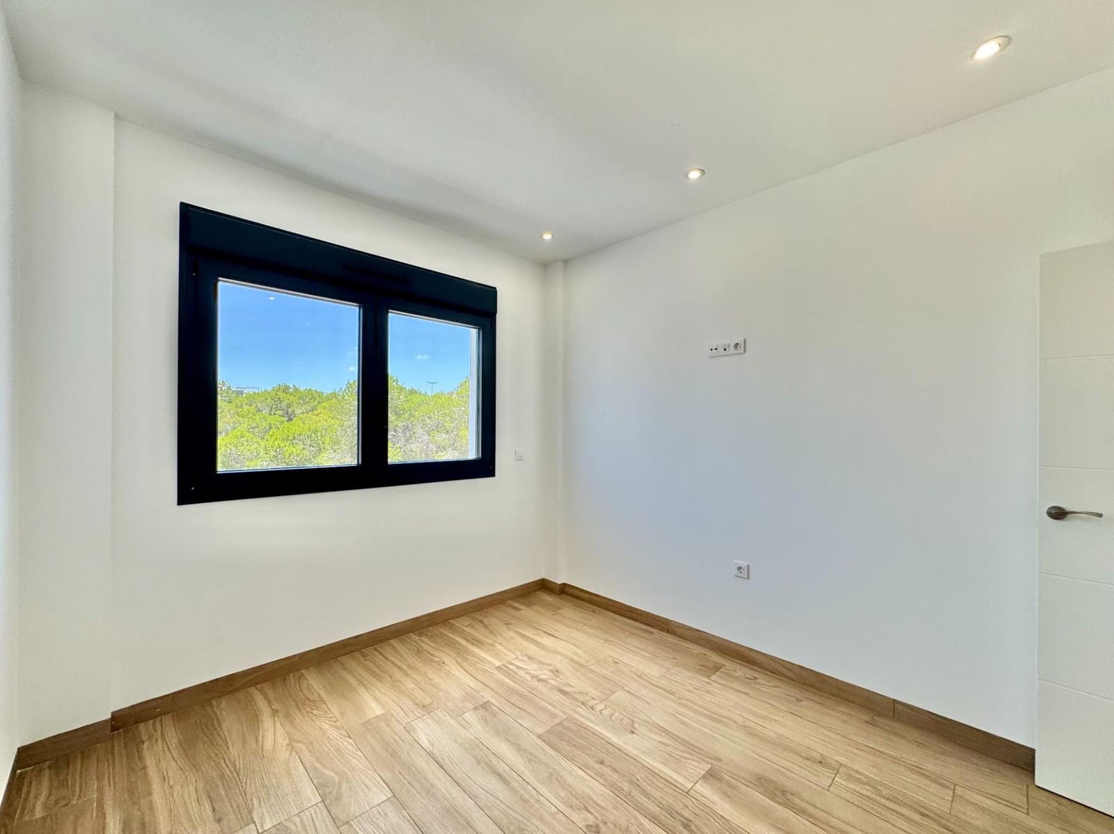 2 slaapkamer Penthouse te koop in Los Balcones met zwembad - € 359.900 (Ref: 10085131)
