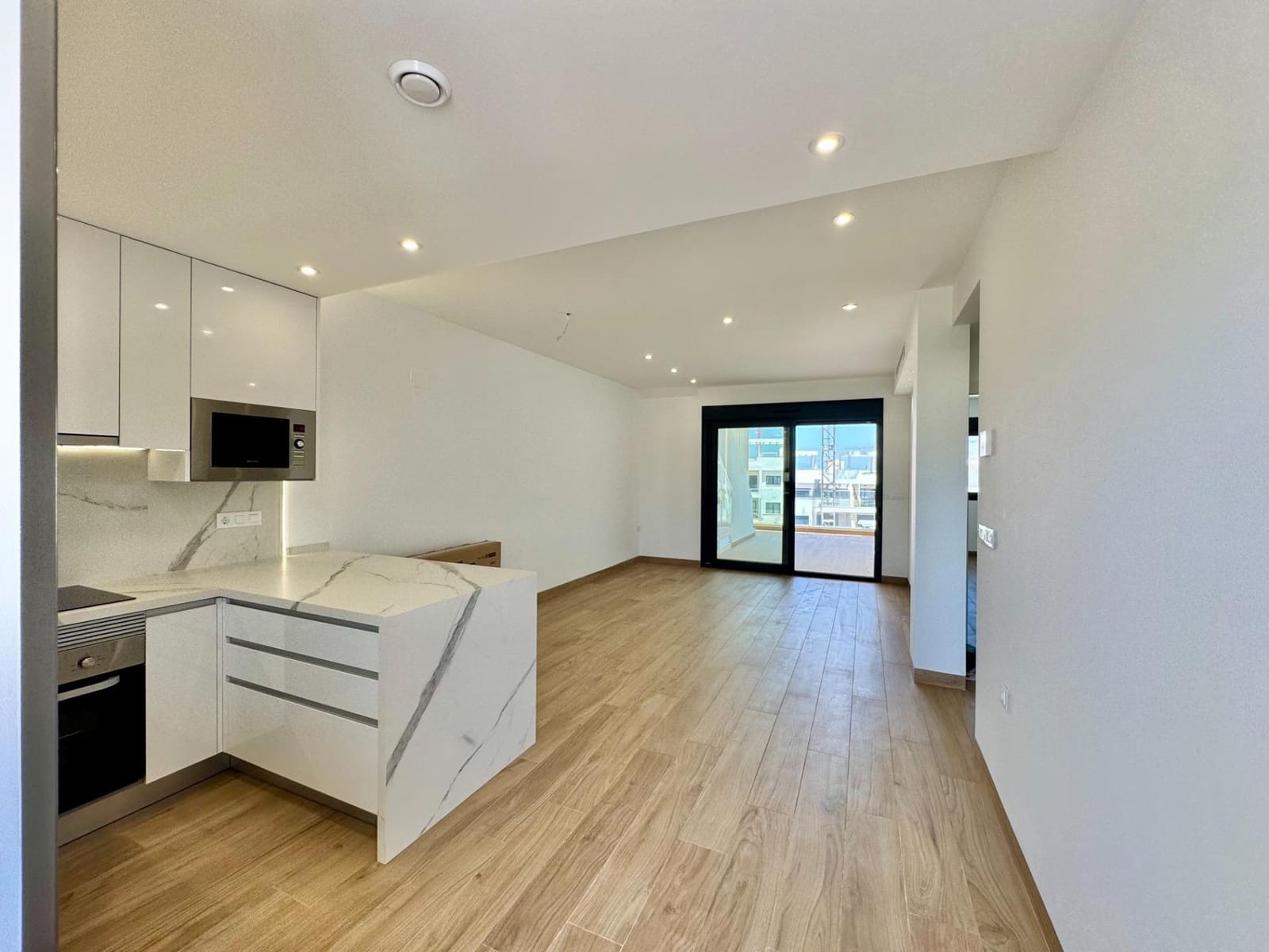2 slaapkamer Penthouse te koop in Los Balcones met zwembad - € 359.900 (Ref: 10085131)