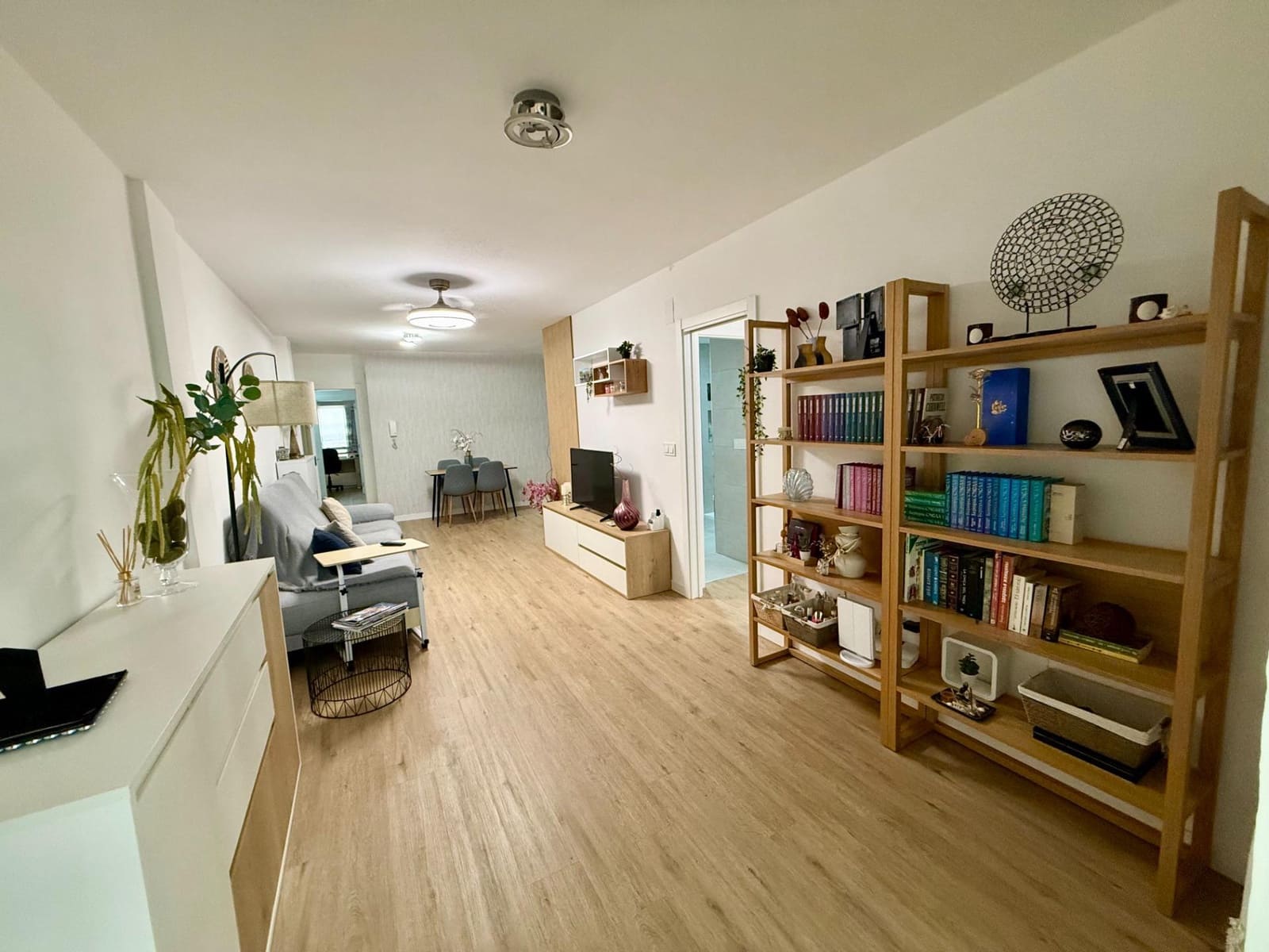 3 Zimmer Apartment zu verkaufen in Torrevieja - 188.000 € (Ref: 10085132)