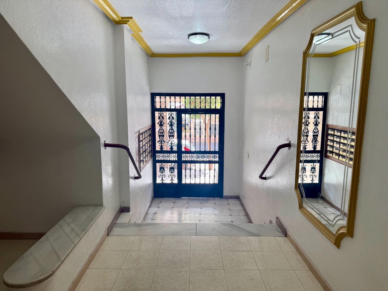 3 Zimmer Apartment zu verkaufen in Torrevieja - 188.000 € (Ref: 10085132)