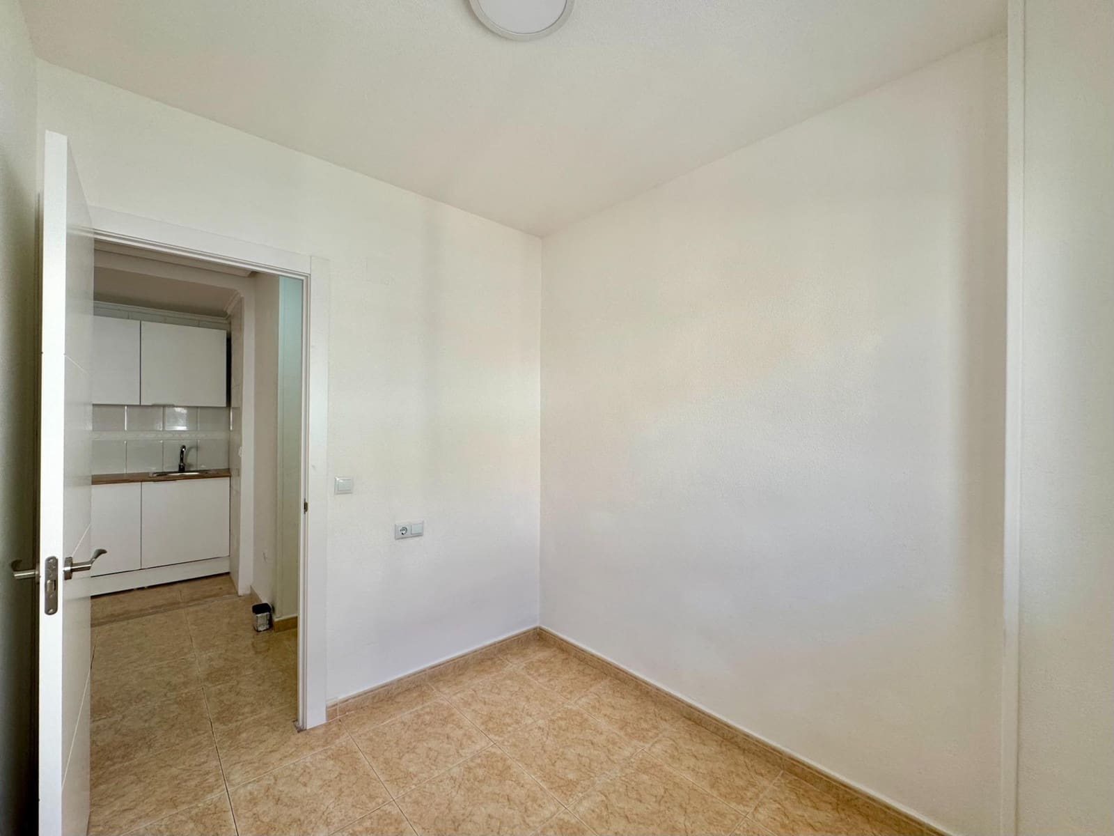 2 slaapkamer Appartement te koop in Torrevieja - € 137.500 (Ref: 10085141)