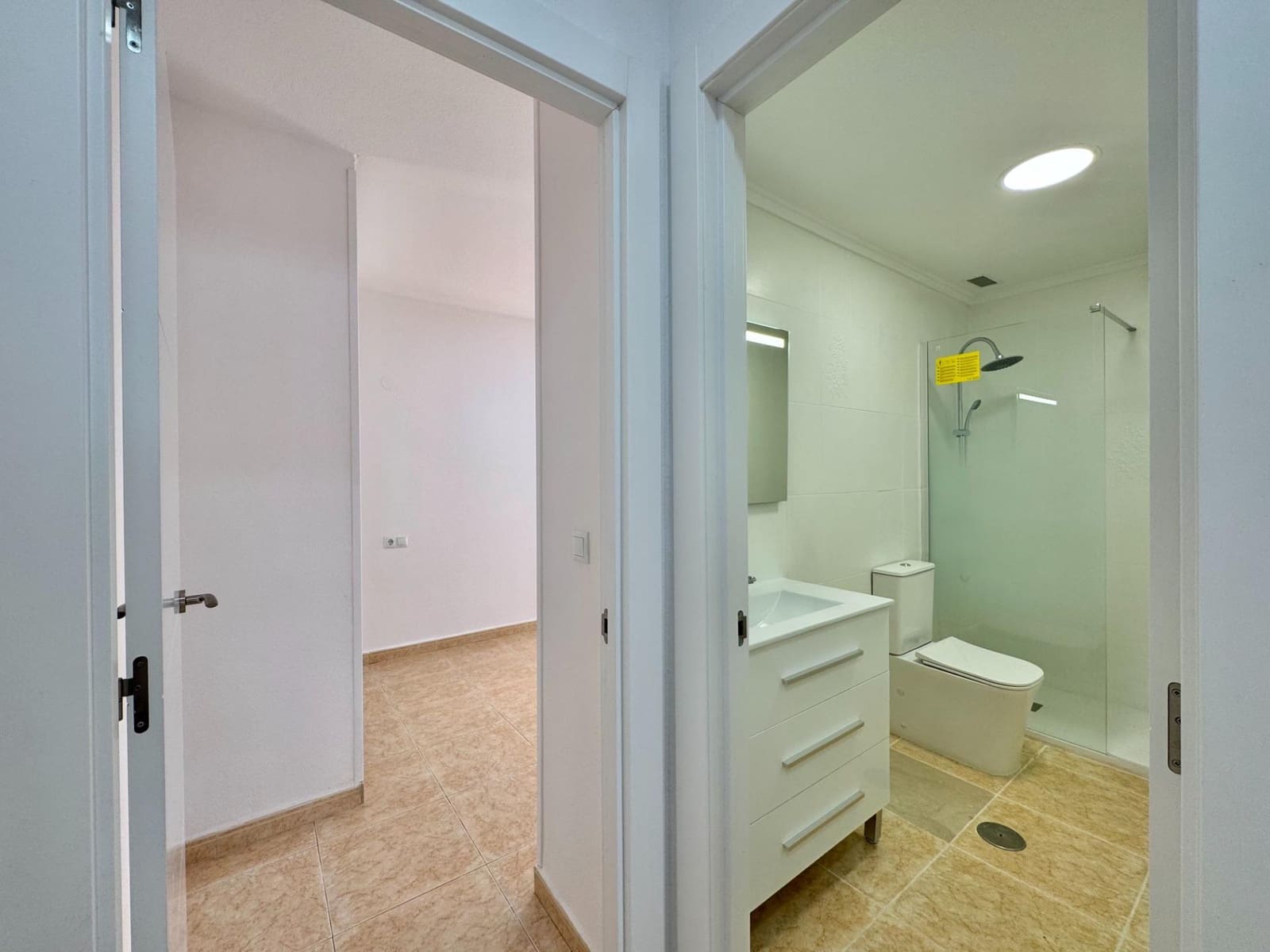 2 slaapkamer Appartement te koop in Torrevieja - € 137.500 (Ref: 10085141)