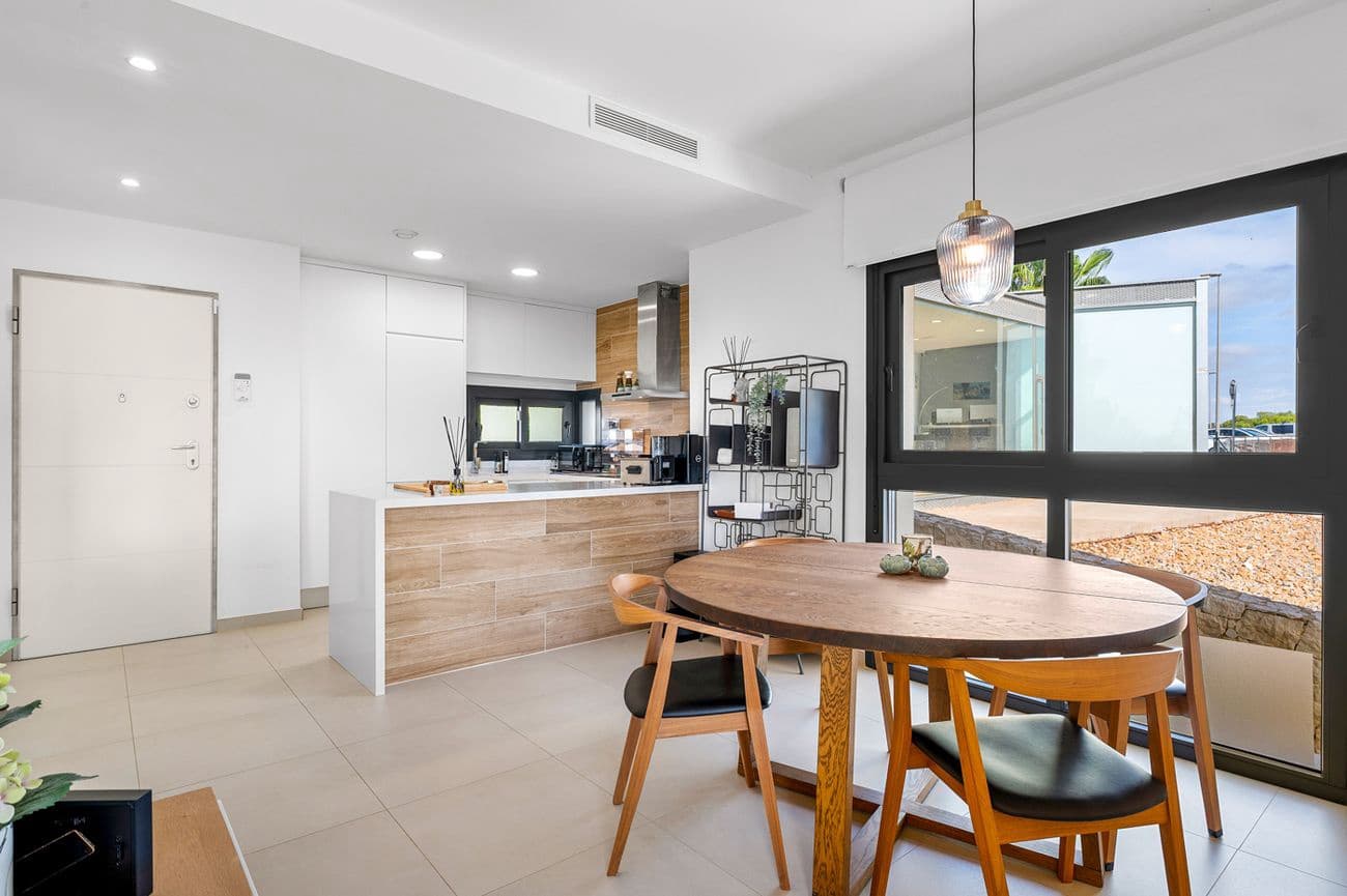 3 makuuhuone Huoneisto myytävänä paikassa Pilar de la Horadada mukana uima-altaan - 335 000 € (Ref: 10085785)
