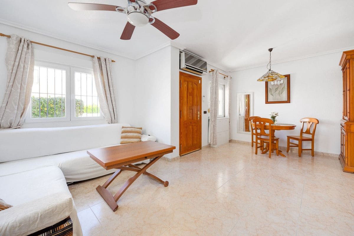 3 soveværelse Villa til salg i Orihuela Costa - € 389.000 (Ref: 10085790)