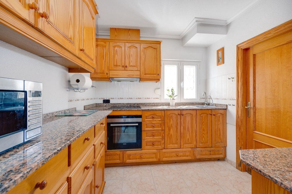 3 soveværelse Villa til salg i Orihuela Costa - € 389.000 (Ref: 10085790)