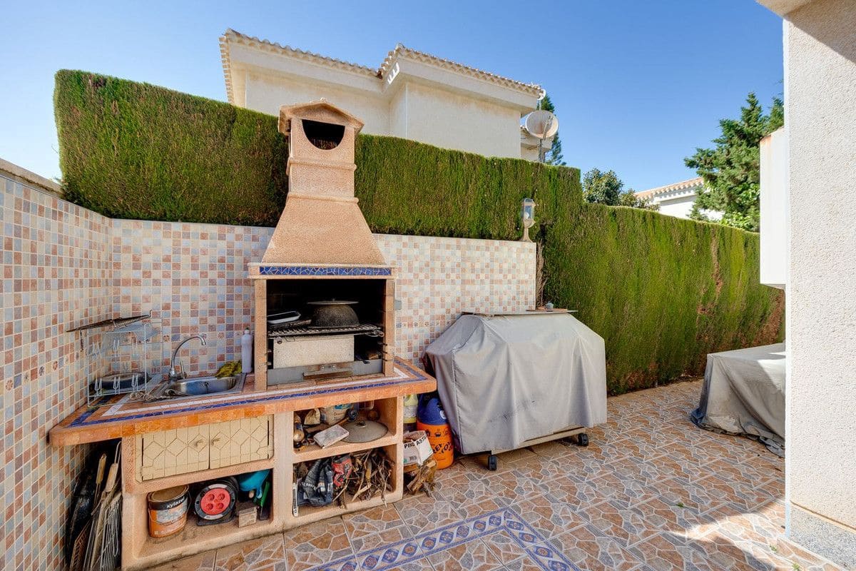 3 soveværelse Villa til salg i Orihuela Costa - € 389.000 (Ref: 10085790)