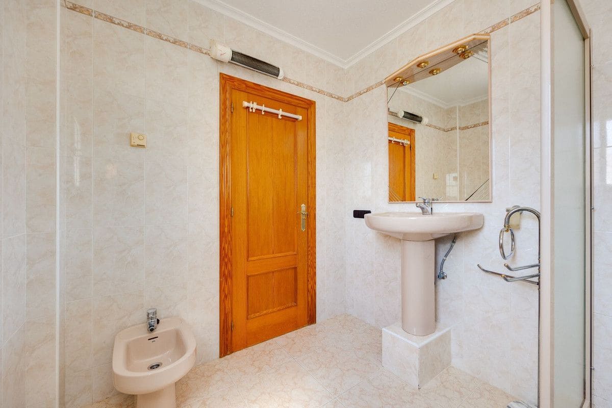 3 soveværelse Villa til salg i Orihuela Costa - € 389.000 (Ref: 10085790)