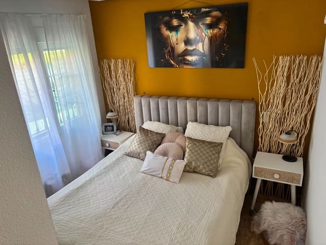 2 Zimmer Villa zu verkaufen in El Chaparral - La Siesta - La Torreta, Torrevieja mit Pool - 299.500 € (Ref: 10085798)