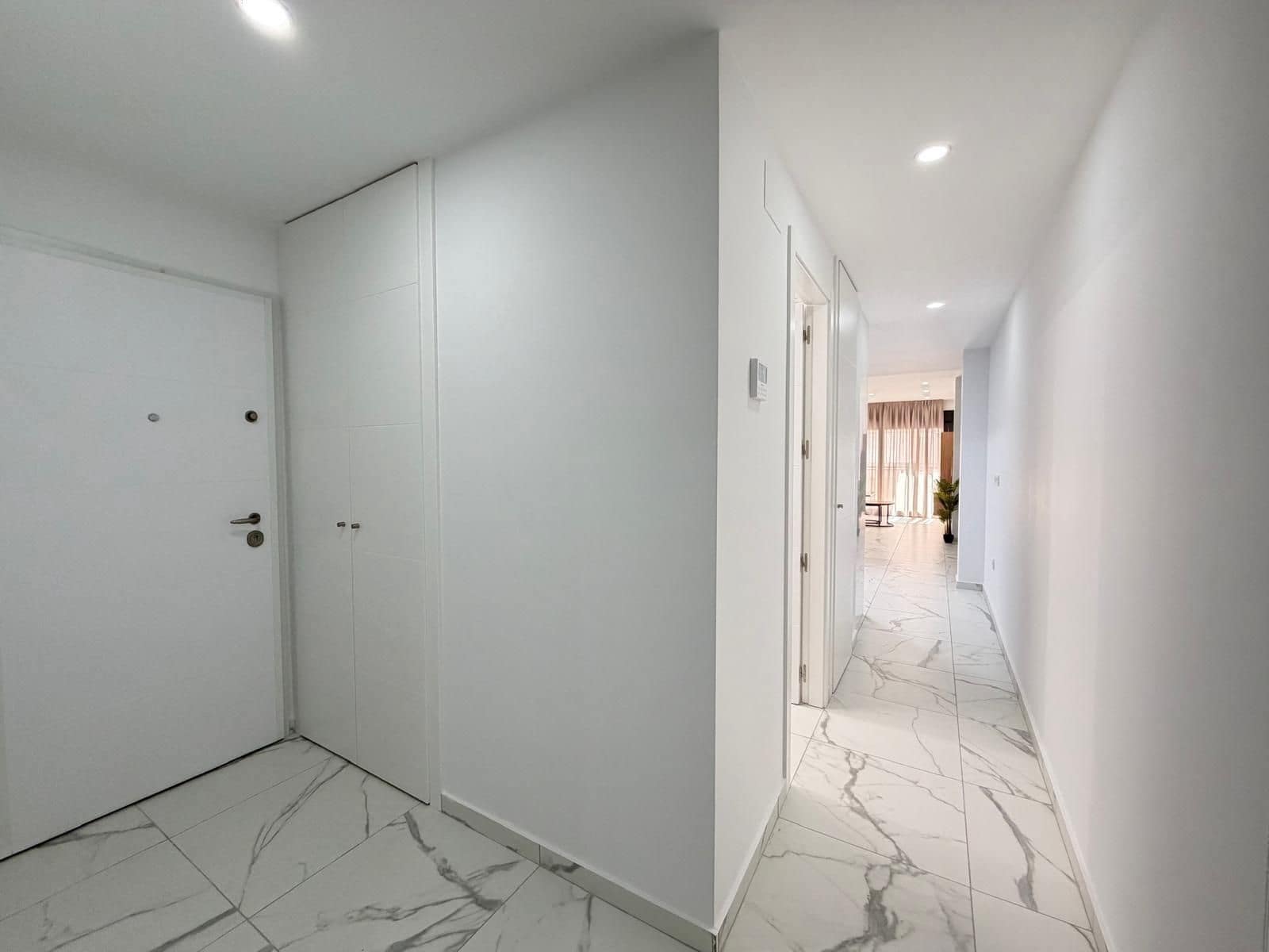 2 Zimmer Apartment zu verkaufen in Torrevieja mit Pool - 326.900 € (Ref: 10085853)