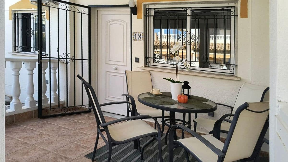 3 soverom Villa til salgs i Orihuela Costa med svømmebasseng - € 268 800 (Ref: 10085856)