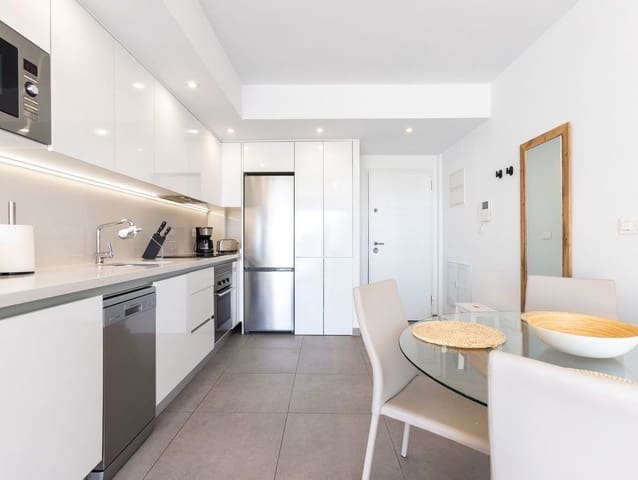 2 slaapkamer Appartement te koop in Blue Lagoon met zwembad - € 298.000 (Ref: 10085877)