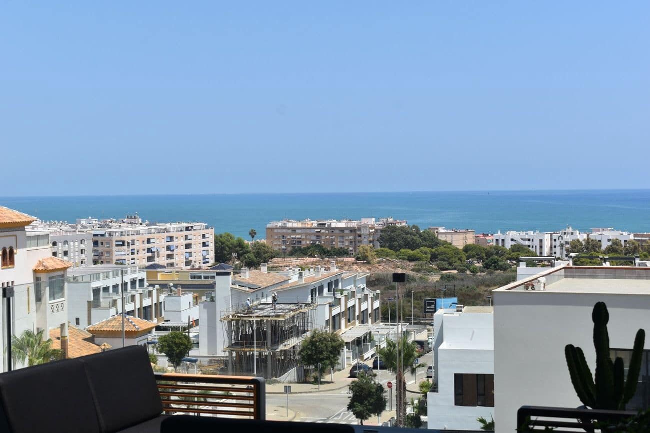 3 slaapkamer Appartement te koop in Guardamar del Segura - € 620.000 (Ref: 10085893)