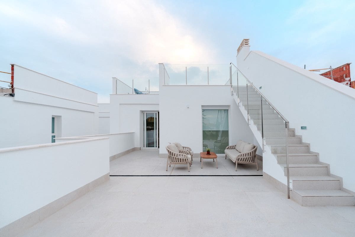 3 chambre Villa/Maison à vendre à Los Alcazares avec piscine - 474 000 € (Ref: 10089265)