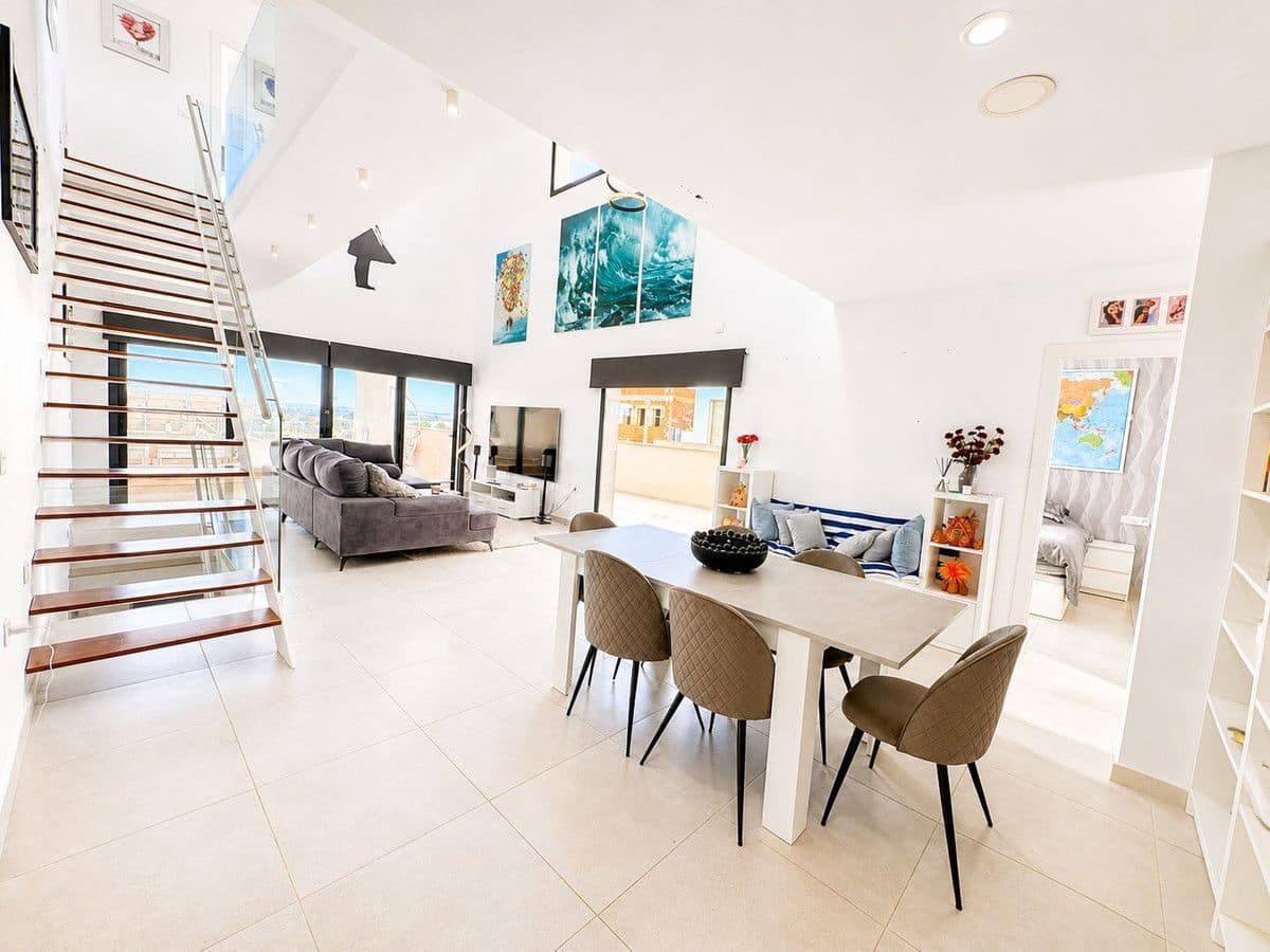 Chalet de 4 habitaciones en Benijófar en venta con piscina - 795.000 € (Ref: 10089291)