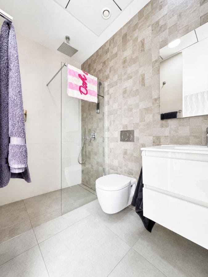 Chalet de 4 habitaciones en Benijófar en venta con piscina - 795.000 € (Ref: 10089291)