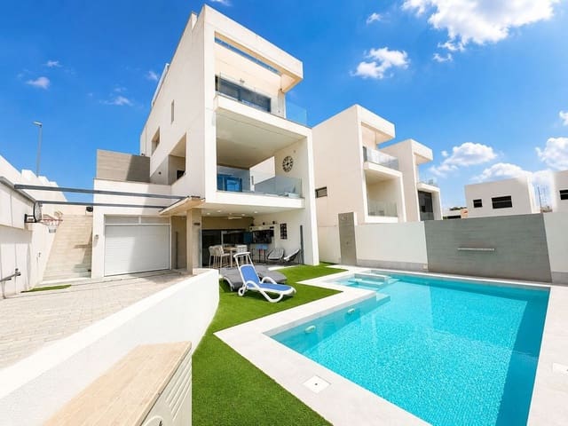 Chalet de 4 habitaciones en Benijófar en venta con piscina - 795.000 € (Ref: 10089291)