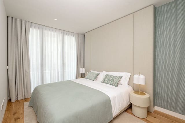 Apartamento de 4 habitaciones en Lomas De Marbella, Marbella en venta con piscina - 5.350.000 € (Ref: 10089309)