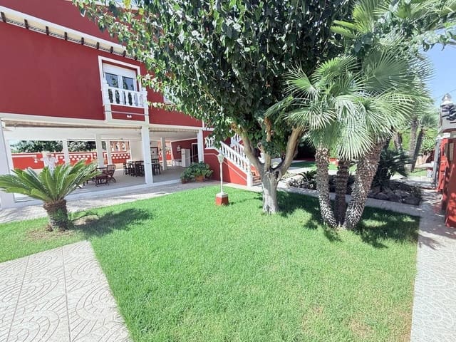 5 soveværelse Villa til salg i Dehesa de Campoamor, Orihuela med swimmingpool - € 879.000 (Ref: 10089350)