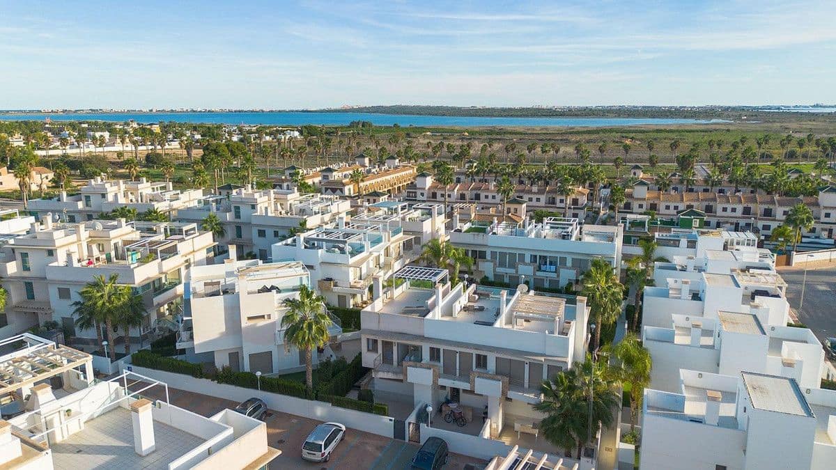 3 soveværelse Lejlighed til salg i Rojales med swimmingpool - € 360.000 (Ref: 10089366)