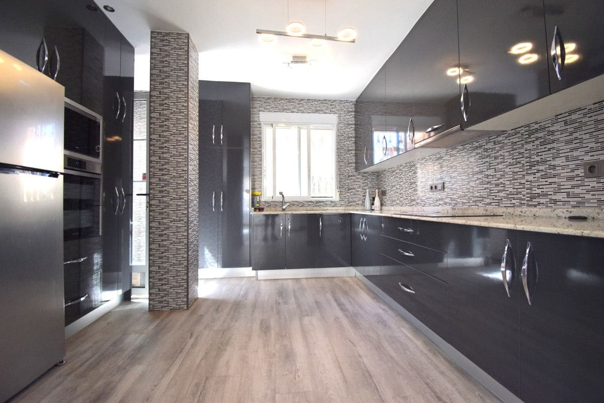 3 sovrum Villa till salu i Playa Flamenca med pool - 429 000 € (Ref: 10089368)