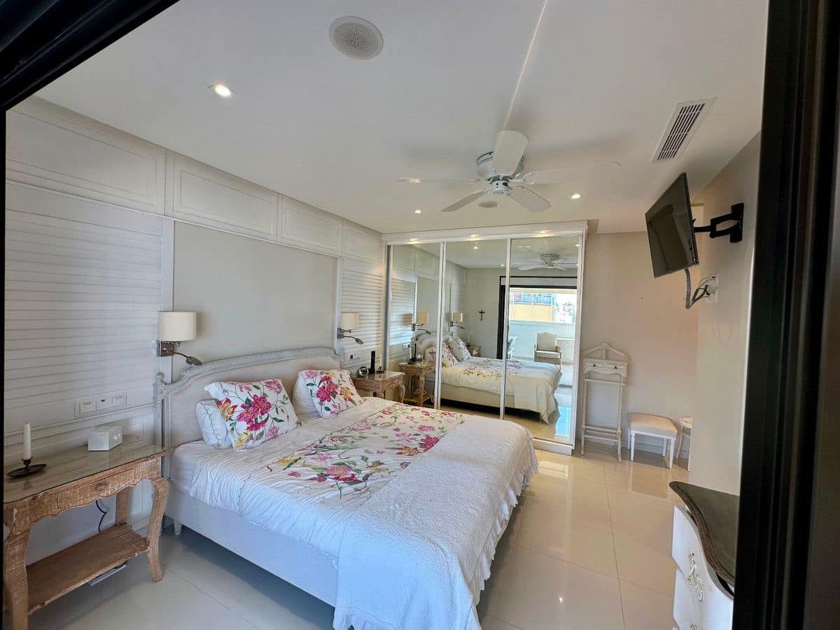 2 bedroom Apartment for sale in Guardamar del Segura - € 419,000 (Ref: 10090637)