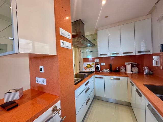 2 makuuhuone Huoneisto myytävänä paikassa Zona Pueblo, Guardamar del Segura mukana uima-altaan - 419 000 € (Ref: 10090638)