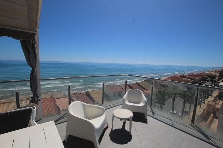 3 soveværelse Penthouse til salg i Guardamar del Segura med swimmingpool - € 840.000 (Ref: 10090692)