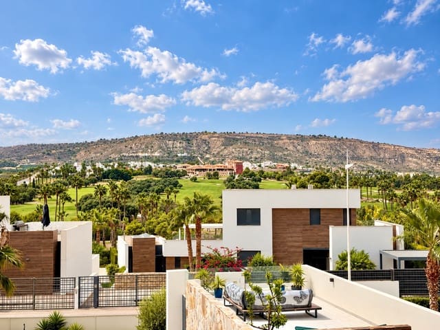 3 slaapkamer Villa te koop in Alicante stad met zwembad garage - € 620.000 (Ref: 10091643)