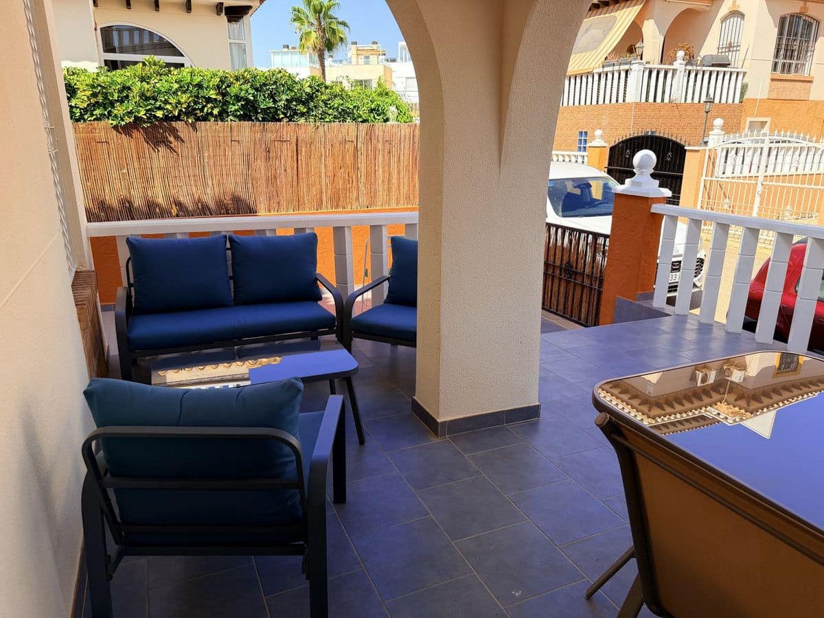 2 soverom Villa til salgs i Orihuela Costa med svømmebasseng - € 220 000 (Ref: 10091645)