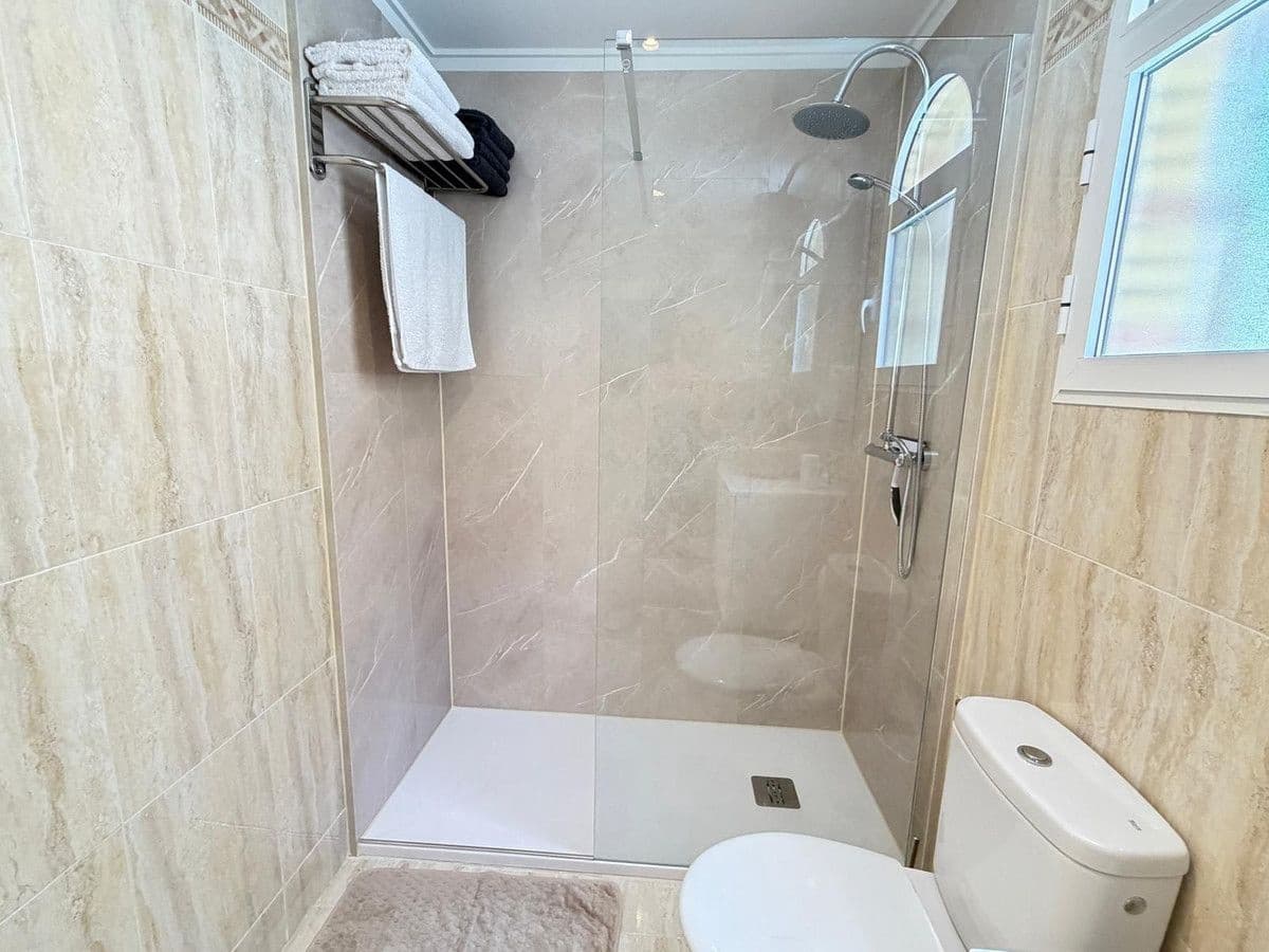 2 soverom Leilighet til salgs i Torrevieja med svømmebasseng - € 219 000 (Ref: 10091647)