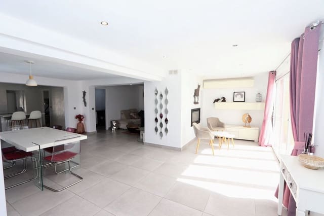 4 soveværelse Villa til salg i La Florida, Orihuela med swimmingpool - € 525.000 (Ref: 10091648)