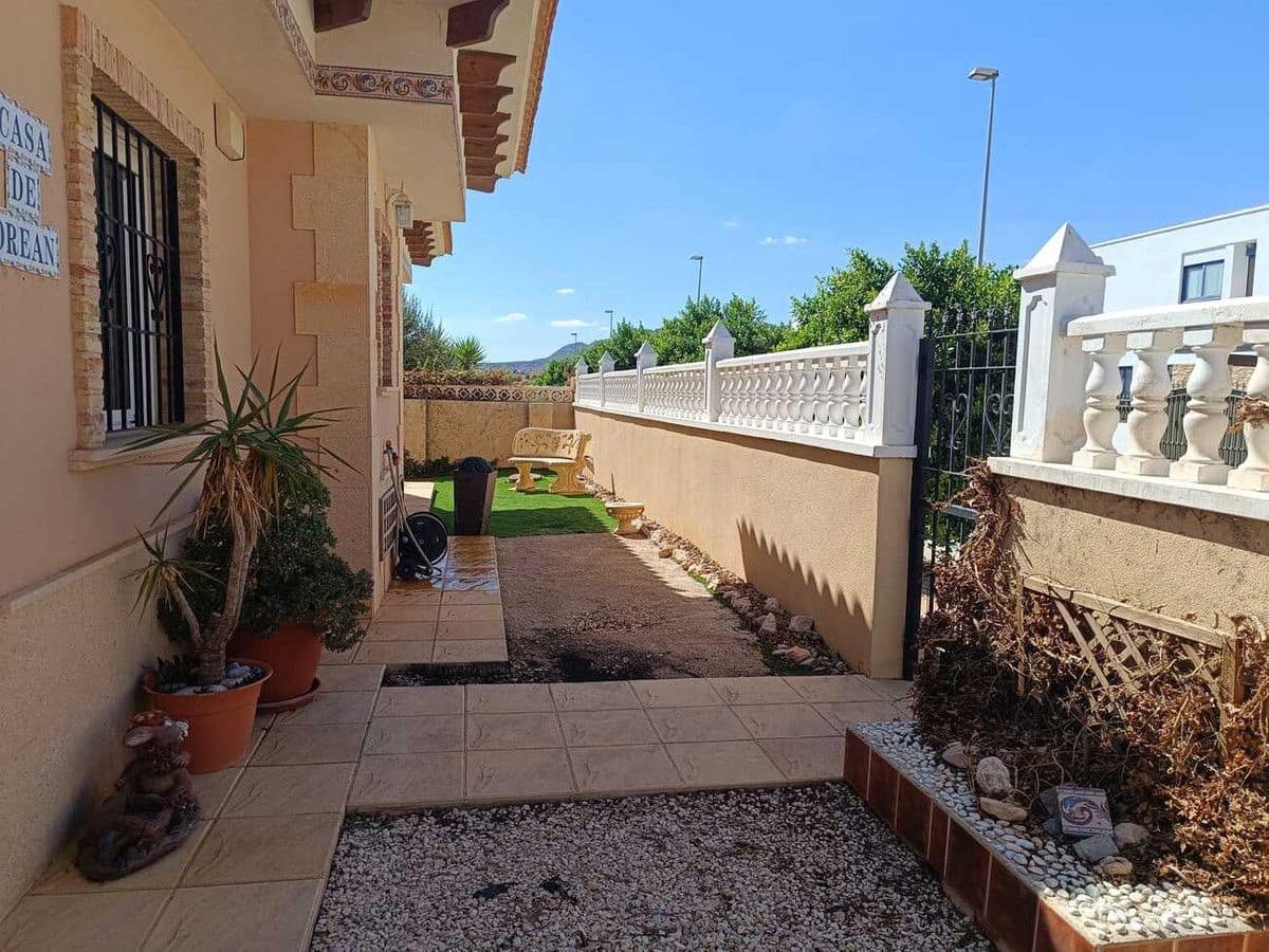 3 sovrum Villa till salu i Fortuna med pool - 259 950 € (Ref: 10091663)