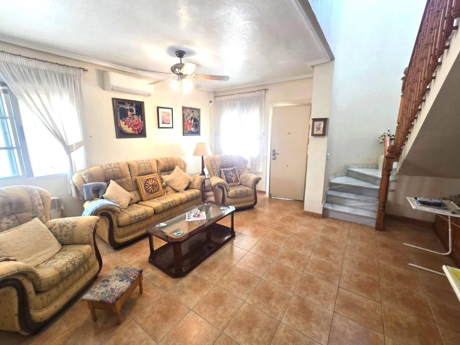 3 soverom Villa til salgs i Torrevieja med svømmebasseng - € 370 000 (Ref: 10091698)