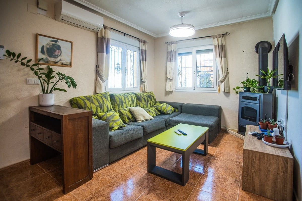 3 slaapkamer Villa te koop in Orihuela met zwembad - € 215.000 (Ref: 10091715)