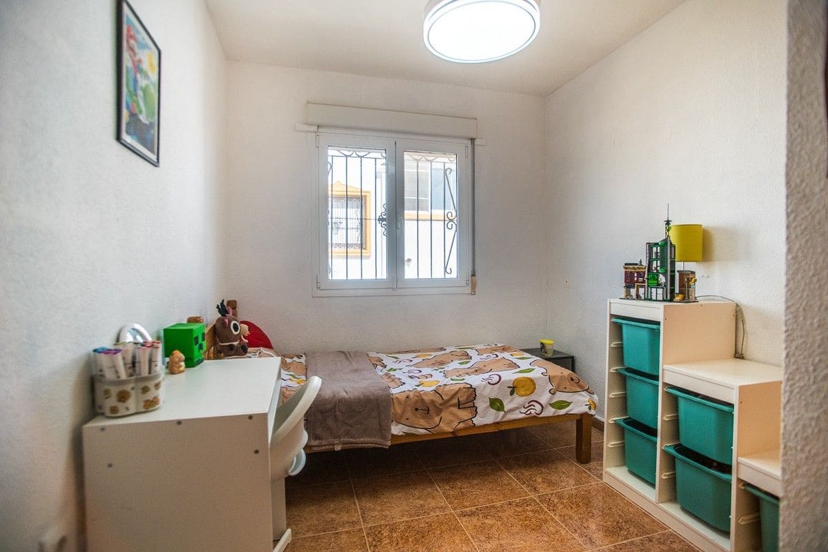 3 slaapkamer Villa te koop in Orihuela met zwembad - € 215.000 (Ref: 10091715)