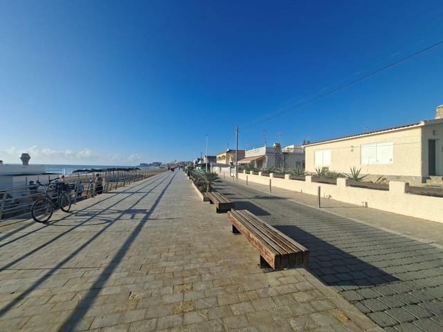 Casa de 3 habitaciones en Los Europeos, Torrevieja en venta - 765.000 € (Ref: 10091730)