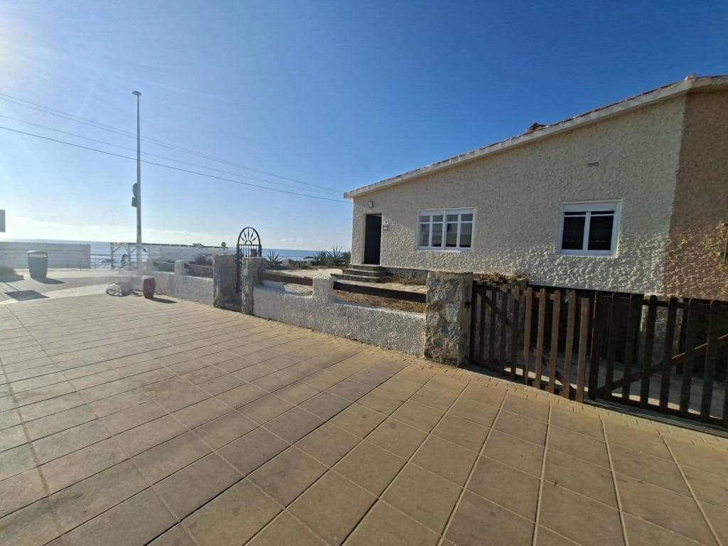 Casa de 3 habitaciones en La Mata en venta - 695.000 € (Ref: 10091730)