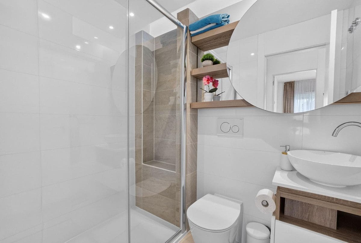 2 makuuhuone Huoneisto myytävänä paikassa Rojales mukana uima-altaan - 329 900 € (Ref: 10091743)