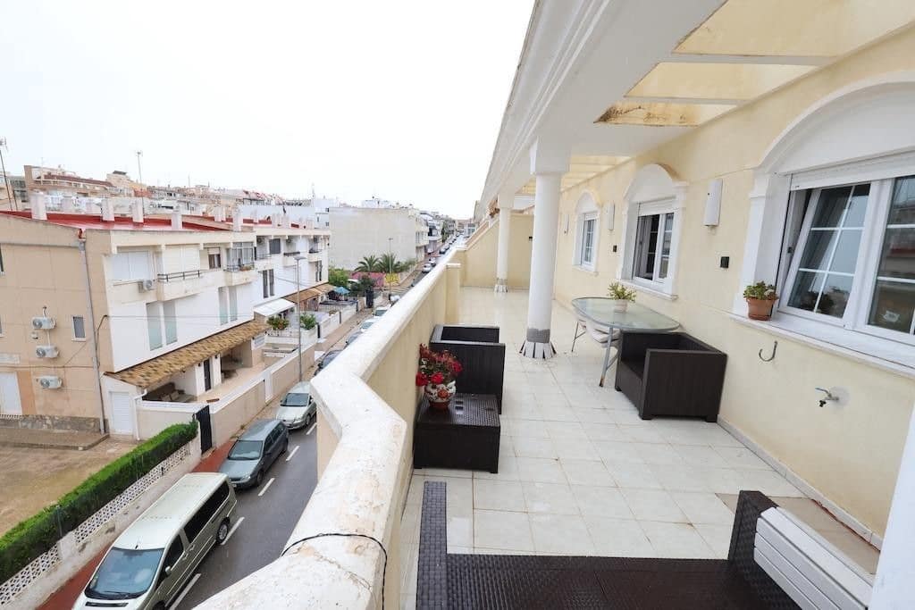 3 bedroom Apartment for sale in Torrevieja - € 275,000 (Ref: 10091791)