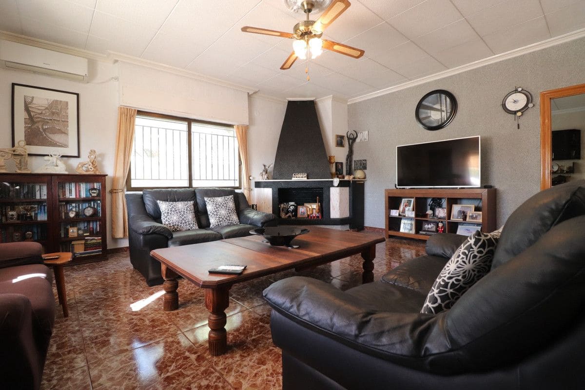 Chalet de 6 habitaciones en Crevillente / Crevillent en venta con piscina - 468.000 € (Ref: 10092205)