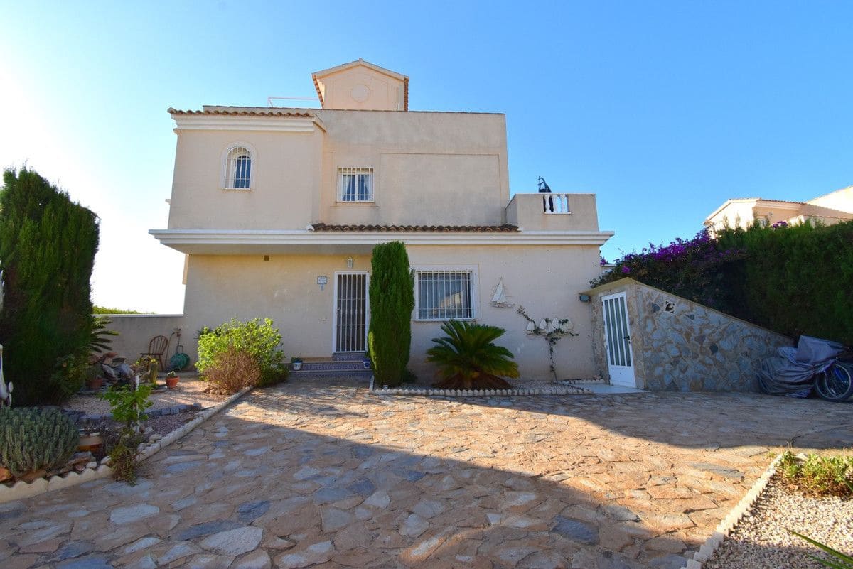 3 soverom Hus til salgs i Orihuela Costa med svømmebasseng - € 259 000 (Ref: 10092206)