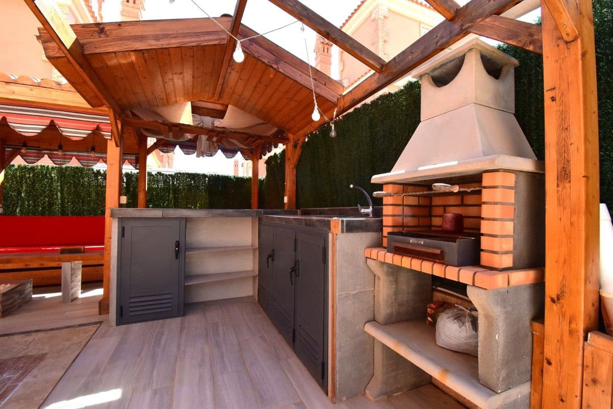 3 soveværelse Villa til salg i Playa Flamenca med swimmingpool - € 429.000 (Ref: 10092209)