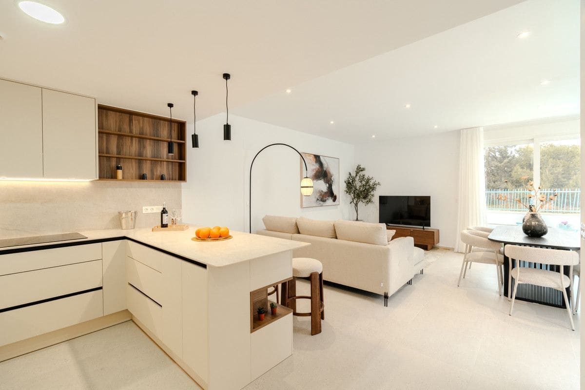 3 sypialnia Willa na sprzedaż w Los Alcazares z basenem - 485 000 € (Ref: 10092522)