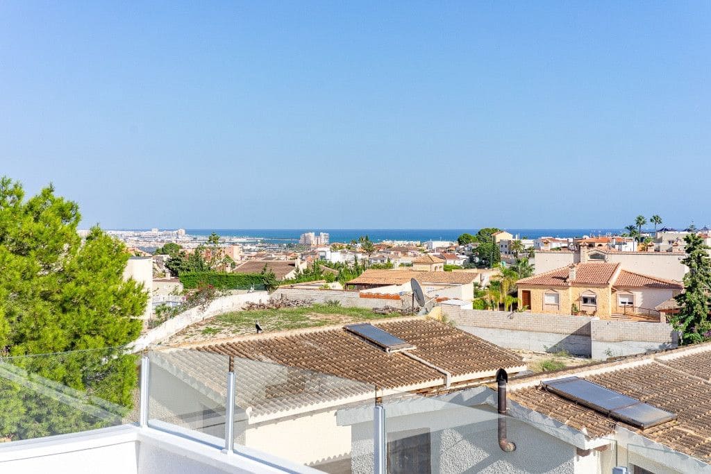 6 soveværelse Villa til salg i La Florida med swimmingpool - € 850.000 (Ref: 10092570)