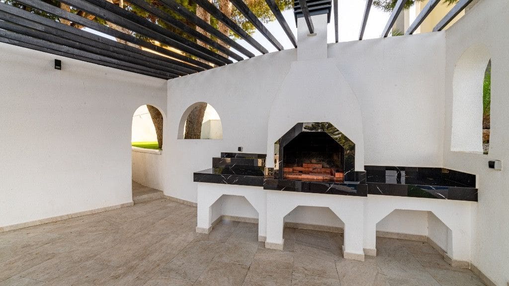 6 soveværelse Villa til salg i La Florida med swimmingpool - € 850.000 (Ref: 10092570)