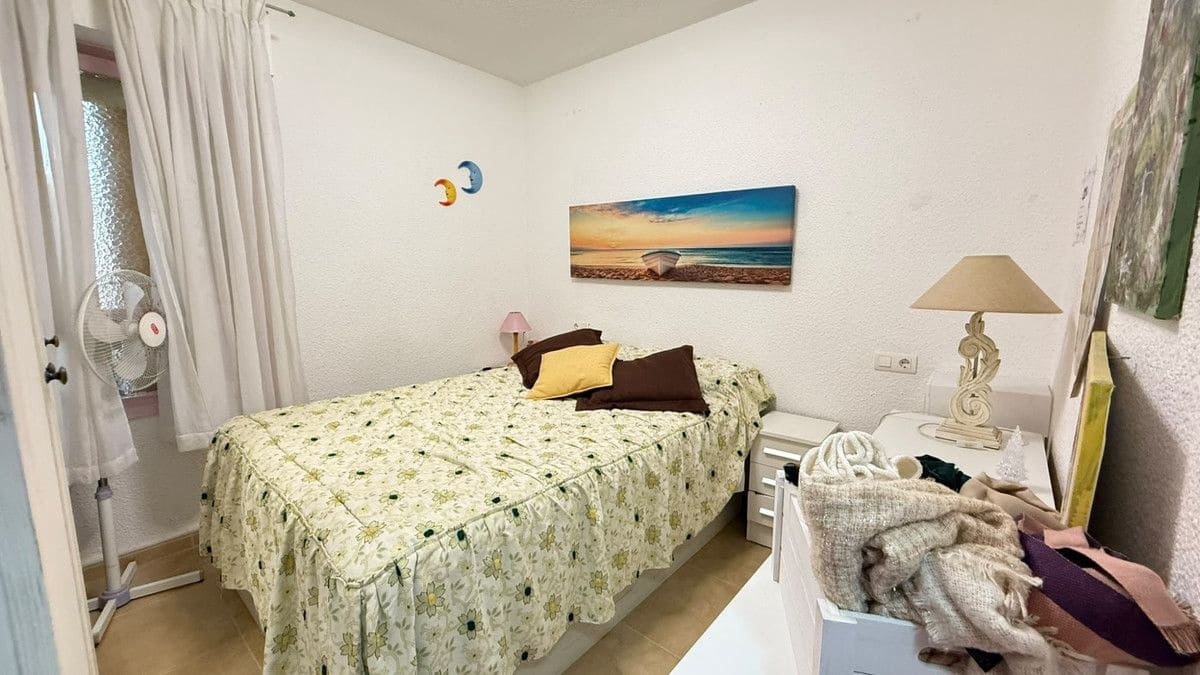 3 makuuhuone Huoneisto myytävänä paikassa La Veleta - 215 000 € (Ref: 10092666)