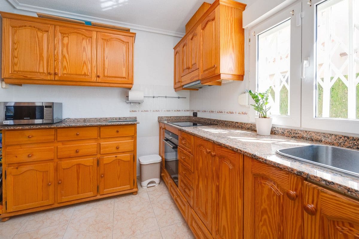 3 sypialnia Willa na sprzedaż w Orihuela Costa - 389 000 € (Ref: 10092867)